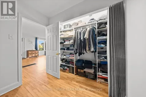 331 Beechgrove Avenue Ottawa ON K1Z 6R4