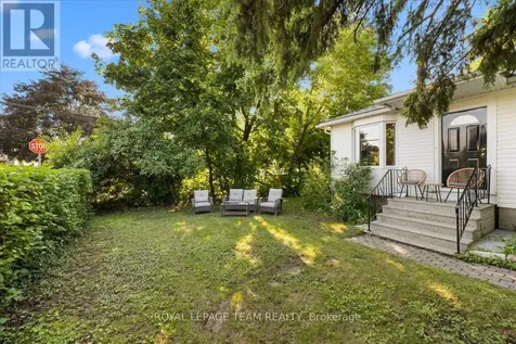 331 Beechgrove Avenue Ottawa ON K1Z 6R4