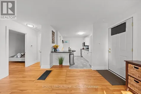 331 Beechgrove Avenue Ottawa ON K1Z 6R4