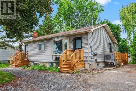 1936 Belcourt Boulevard Ottawa ON K1C 1M5