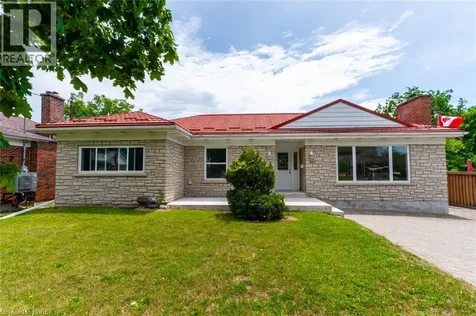 107 Queensway Drive Brantford ON N3R 4X1