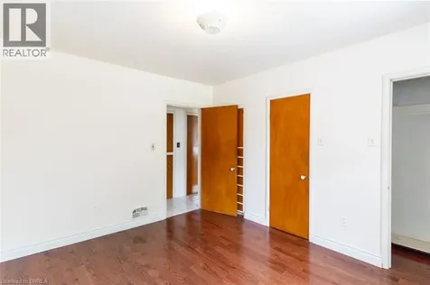 107 Queensway Drive Brantford ON N3R 4X1