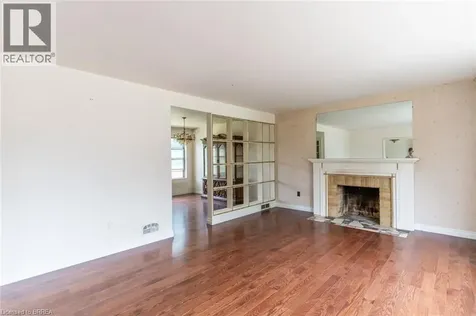 107 Queensway Drive Brantford ON N3R 4X1