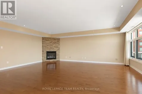 659 Sue Holloway Drive Ottawa ON K2J 5W4