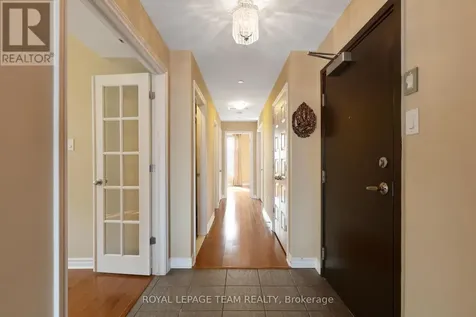 659 Sue Holloway Drive Ottawa ON K2J 5W4