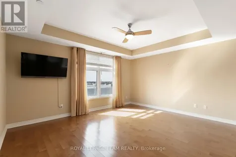 659 Sue Holloway Drive Ottawa ON K2J 5W4