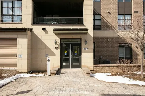659 Sue Holloway Drive Ottawa ON K2J 5W4