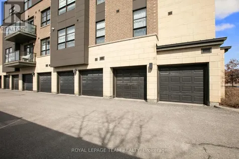 659 Sue Holloway Drive Ottawa ON K2J 5W4