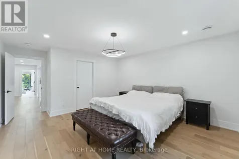 187 Carleton Avenue Ottawa ON K1Y 0J5
