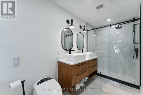 187 Carleton Avenue Ottawa ON K1Y 0J5