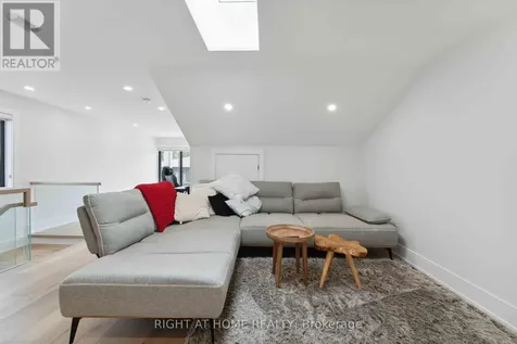 187 Carleton Avenue Ottawa ON K1Y 0J5