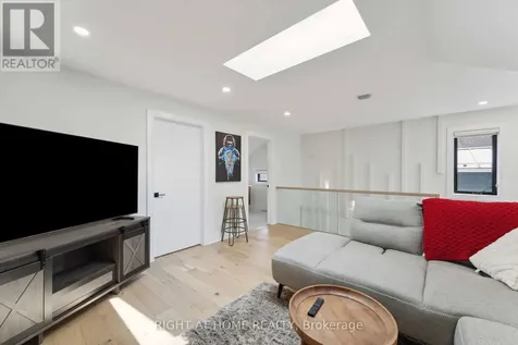 187 Carleton Avenue Ottawa ON K1Y 0J5