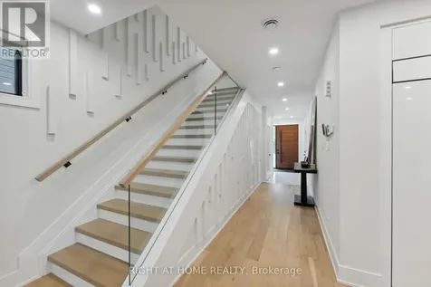 187 Carleton Avenue Ottawa ON K1Y 0J5