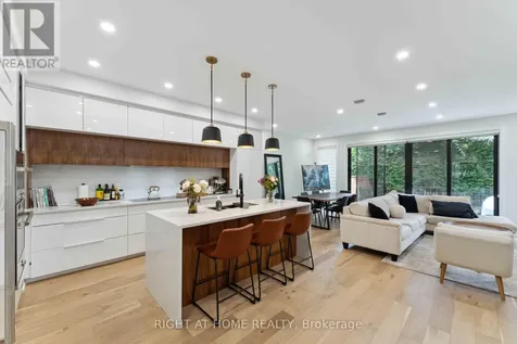 187 Carleton Avenue Ottawa ON K1Y 0J5