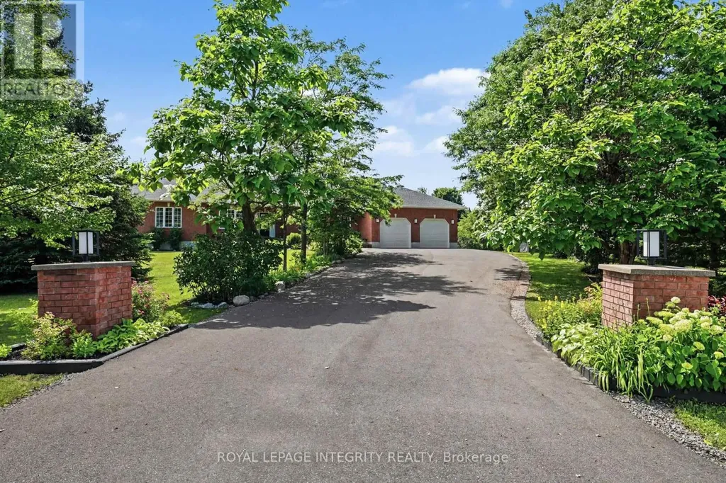 2602 Manotick Station Road Ottawa ON K0A 2W0