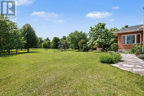 2602 Manotick Station Road Ottawa ON K0A 2W0