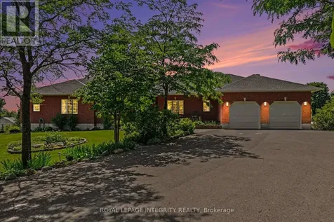 2602 Manotick Station Road Ottawa ON K0A 2W0