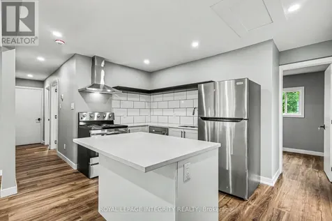 1936 Belcourt Boulevard Ottawa ON K1C 1M5