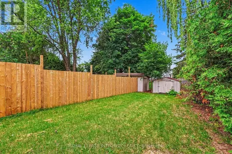 1936 Belcourt Boulevard Ottawa ON K1C 1M5