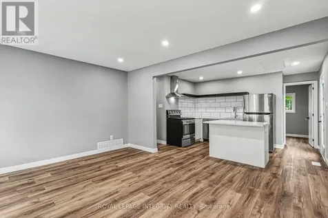 1936 Belcourt Boulevard Ottawa ON K1C 1M5