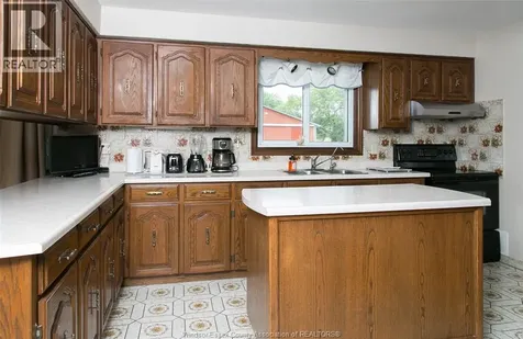 3371 County Road 20 Amherstburg ON N9V 2Y8
