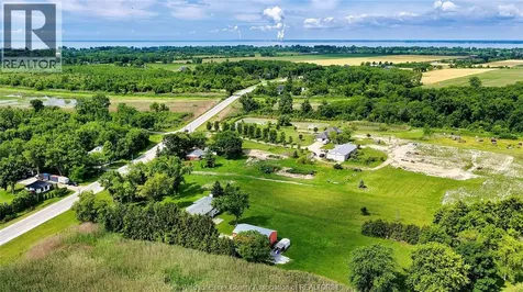 3371 County Road 20 Amherstburg ON N9V 2Y8