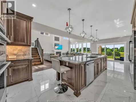 336 Benson Court Amherstburg ON N9V 0A8