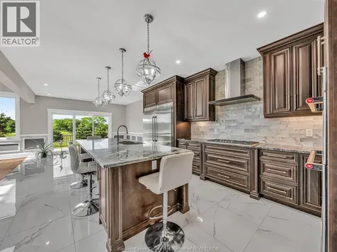 336 Benson Court Amherstburg ON N9V 0A8