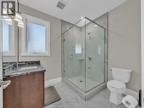 336 Benson Court Amherstburg ON N9V 0A8