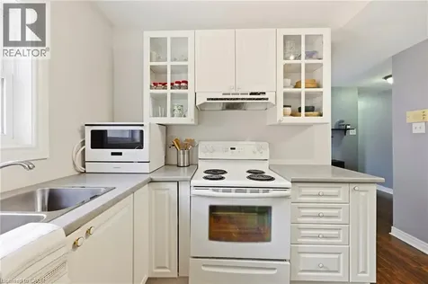 836 Concession Street Hamilton ON L8V 1E2