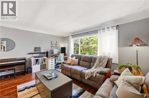 836 Concession Street Hamilton ON L8V 1E2