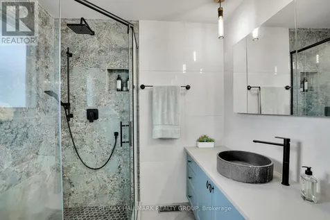 1712 Playfair Drive Ottawa ON K1H 5S6