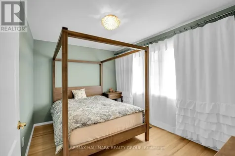 1712 Playfair Drive Ottawa ON K1H 5S6