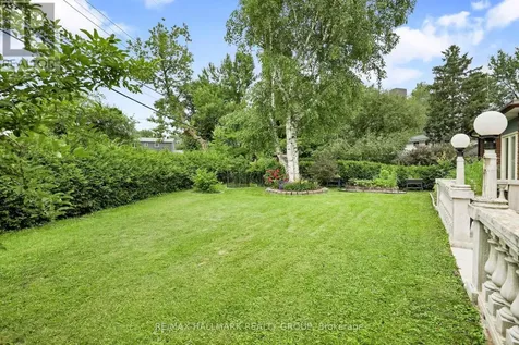 1712 Playfair Drive Ottawa ON K1H 5S6