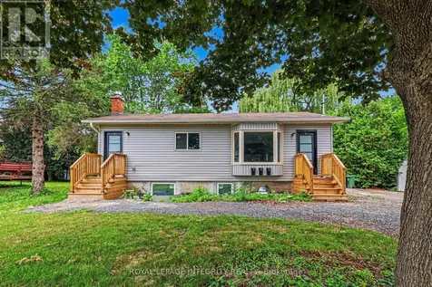 1936 Belcourt Boulevard Ottawa ON K1C 1M5