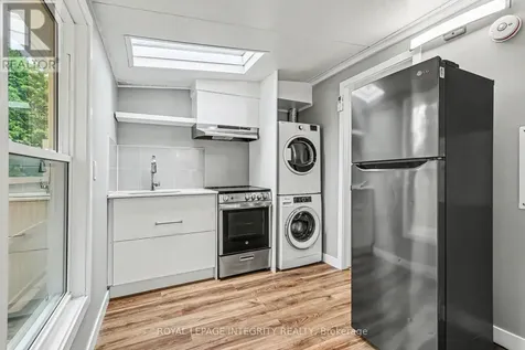1936 Belcourt Boulevard Ottawa ON K1C 1M5