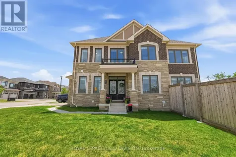 3000 Hollyberry Trail Pickering ON L1X 0N5