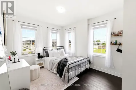 3000 Hollyberry Trail Pickering ON L1X 0N5