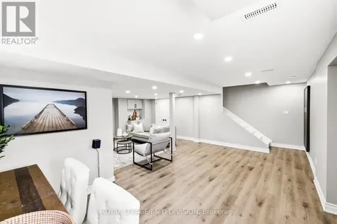 3000 Hollyberry Trail Pickering ON L1X 0N5