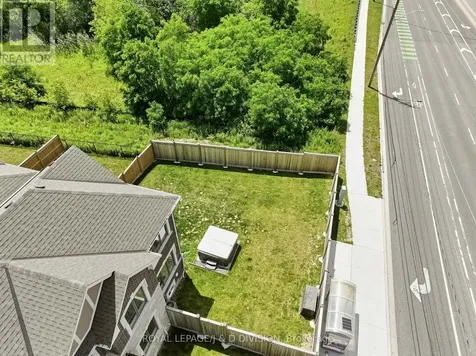 3000 Hollyberry Trail Pickering ON L1X 0N5