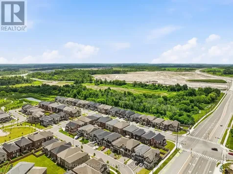 3000 Hollyberry Trail Pickering ON L1X 0N5