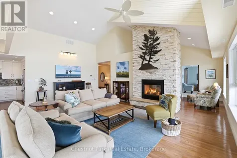 504 Mariners Way Collingwood ON L9Y 5C7