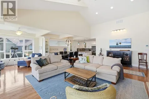 504 Mariners Way Collingwood ON L9Y 5C7