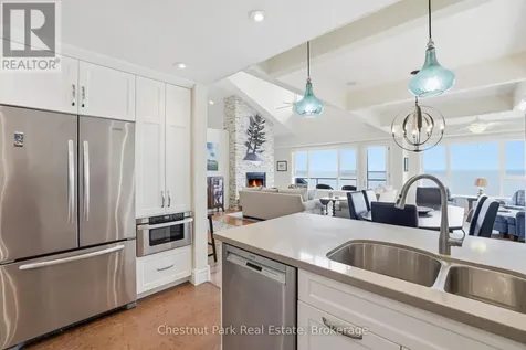 504 Mariners Way Collingwood ON L9Y 5C7