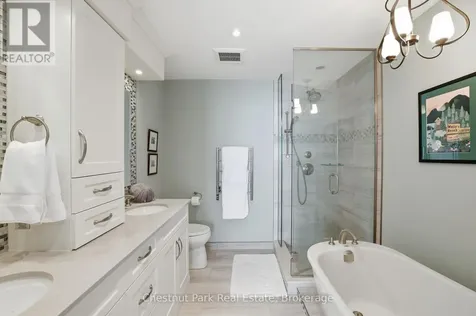 504 Mariners Way Collingwood ON L9Y 5C7