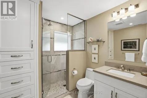 504 Mariners Way Collingwood ON L9Y 5C7