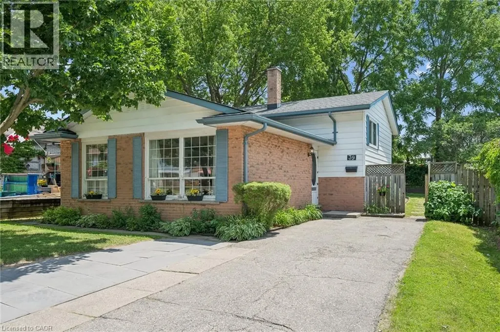 39 Shea Crescent Kitchener ON N2E 1E9