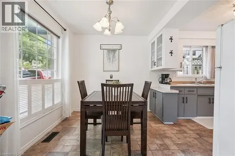 39 Shea Crescent Kitchener ON N2E 1E9