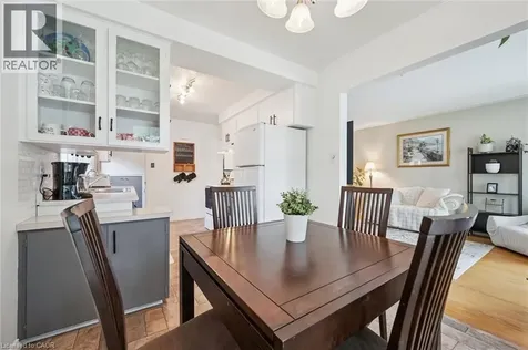 39 Shea Crescent Kitchener ON N2E 1E9