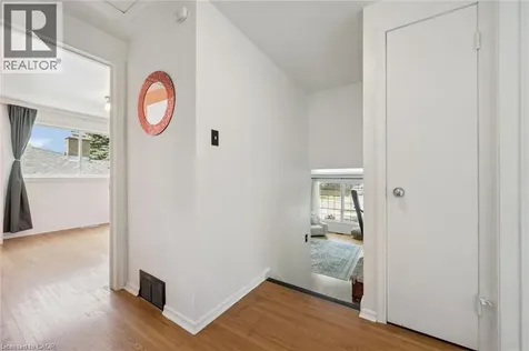 39 Shea Crescent Kitchener ON N2E 1E9